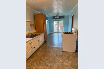 853 W River Road N, Elyria, OH 44035 - Photo 17