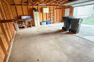 853 W River Rd N, Elyria, OH 44035 - Photo 33