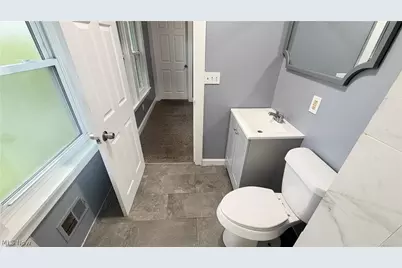 10404 Grandview Avenue, Loveland, OH 44104 - Photo 15