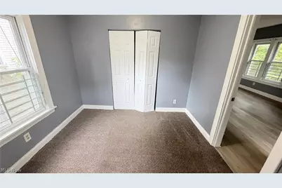 10404 Grandview Avenue, Loveland, OH 44104 - Photo 9