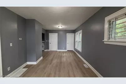 10404 Grandview Avenue, Loveland, OH 44104 - Photo 3