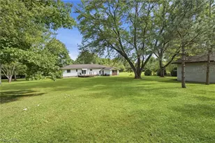18328 Haskins Rd, Chagrin Falls, OH 44023 - Photo 35