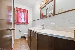 18328 Haskins Rd, Chagrin Falls, OH 44023 - Photo 21