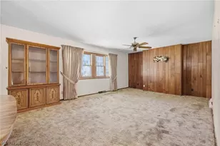 18328 Haskins Rd, Chagrin Falls, OH 44023 - Photo 9