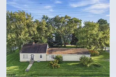 345 E Simpson Street, Alliance, OH 44601 - Photo 1