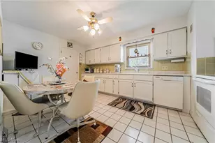 6117 Yorktown Rd, Lorain, OH 44053 - Photo 13