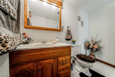 6117 Yorktown Road, Lorain, OH 44053 - Photo 21