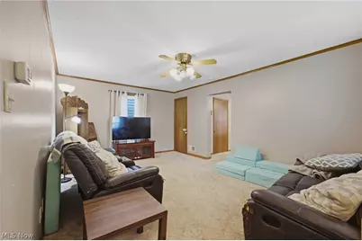 214 Front Avenue SE, New Philadelphia, OH 44663 - Photo 13