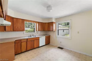 353 Southeast Ave, Tallmadge, OH 44278 - Photo 9