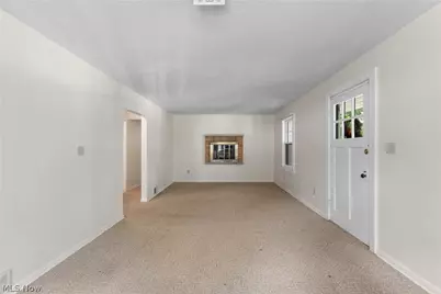 353 Southeast Avenue, Tallmadge, OH 44278 - Photo 5