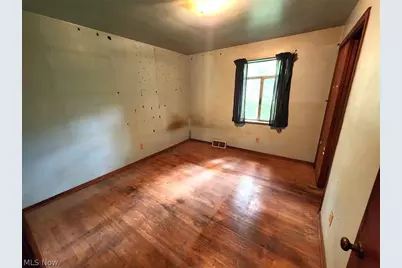 34357 White Road, Willoughby Hills, OH 44092 - Photo 11