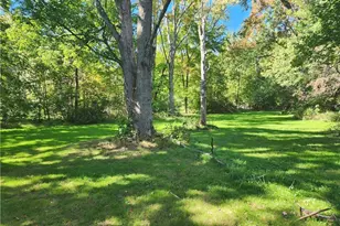 34357 White Rd, Willoughby Hills, OH 44092 - Photo 3