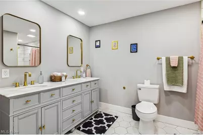 1950 W 47th Street, Loveland, OH 44102 - Photo 17