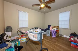 328 E Laclede Ave, Youngstown, OH 44507 - Photo 9