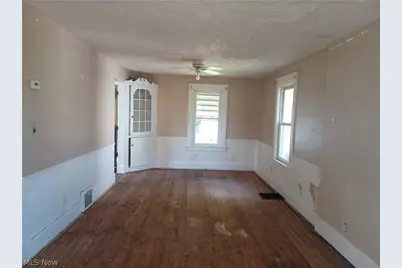 549 6th Street, Struthers, OH 44471 - Photo 3