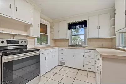 716 25th Street NW, Canton, OH 44709 - Photo 9