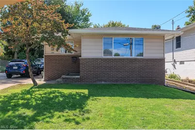 358 Washington Avenue, Barberton, OH 44203 - Photo 1