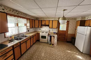 1047 W Arch St, Ashland, OH 44805 - Photo 7
