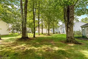 7300 Chatham Ct, Northfield, OH 44067 - Photo 23