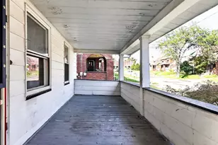36 W Heights Ave, Youngstown, OH 44509 - Photo 3