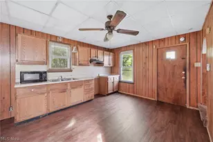 1568 Shehy St, Youngstown, OH 44506 - Photo 19