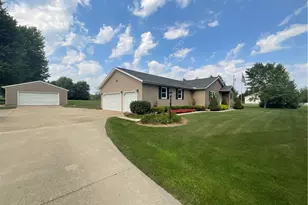17918 Whitehead Rd, LaGrange, OH 44050 - Photo 3