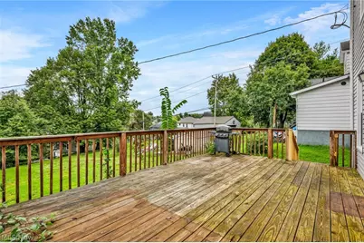 913 Foster Avenue, Cambridge, OH 43725 - Photo 33