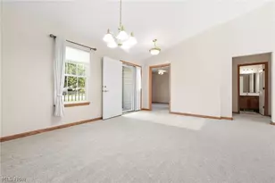 320 Falling Leaf Dr, Green Hills, OH 44131 - Photo 7