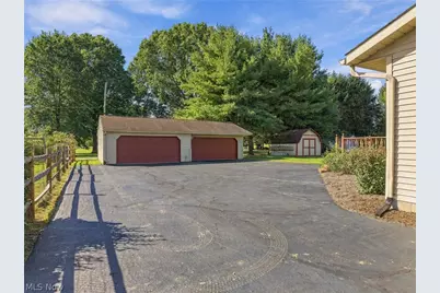 1144 Royce Street NW, Uniontown, OH 44685 - Photo 25
