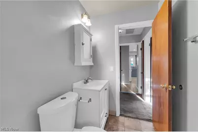 15701 Leigh Ellen Avenue, Loveland, OH 44135 - Photo 15