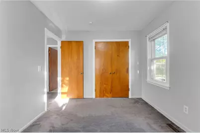 15701 Leigh Ellen Avenue, Loveland, OH 44135 - Photo 13