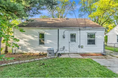 15701 Leigh Ellen Avenue, Loveland, OH 44135 - Photo 17