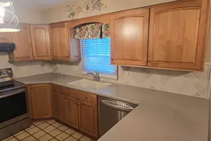 187 Crestview Dr, Elyria, OH 44035 - Photo 5