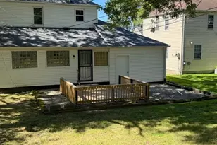 1139 Roslyn Ave, Akron, OH 44320 - Photo 5