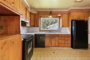 730 S Myrtle Ave, Willard, OH 44890 - Photo 13