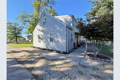 3417 Kneirim Drive, Lorain, OH 44053 - Photo 3