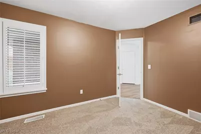 3721 Mercedes Place #10, Canfield, OH 44406 - Photo 15