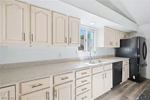 3721 Mercedes Pl, Canfield, OH 44406 - Photo 11