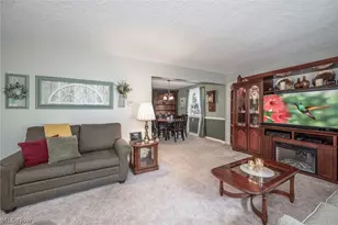 2209 Auberry Dr, Akron, OH 44312 - Photo 9