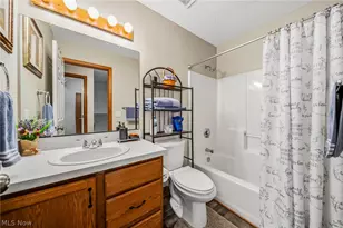 37620 Sturbridge Ln, Willoughby, OH 44094 - Photo 21