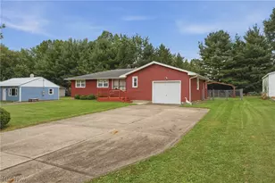 547 W Texas Ave, Sebring, OH 44672 - Photo 3