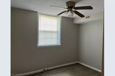 13200 Fairhill Road, Huber Heights, OH 44120 - Photo 17
