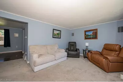 3344 Berrywood Avenue SW, Canton, OH 44706 - Photo 11