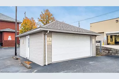 2429 Maple Avenue, Zanesville, OH 43701 - Photo 7