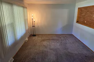 137 Richard St, Geneva, OH 44041 - Photo 9