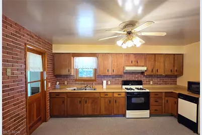137 Richard Street, Geneva, OH 44041 - Photo 5