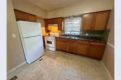 1218 McIntosh Avenue, Akron, OH 44314 - Photo 7