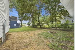 1405 Wabash Ct NE, Canton, OH 44705 - Photo 7