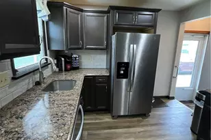 525 W Omar St, Struthers, OH 44471 - Photo 5
