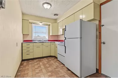 2006 Fulton Road NW, Canton, OH 44709 - Photo 17